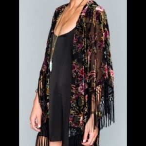 Show Me Your MuMu Metzler Burnout Fringe Kimono